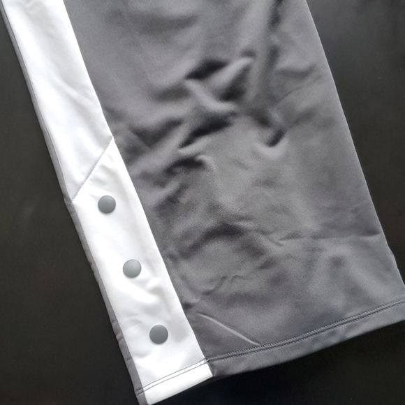 Track pants - Picture 6 of 7